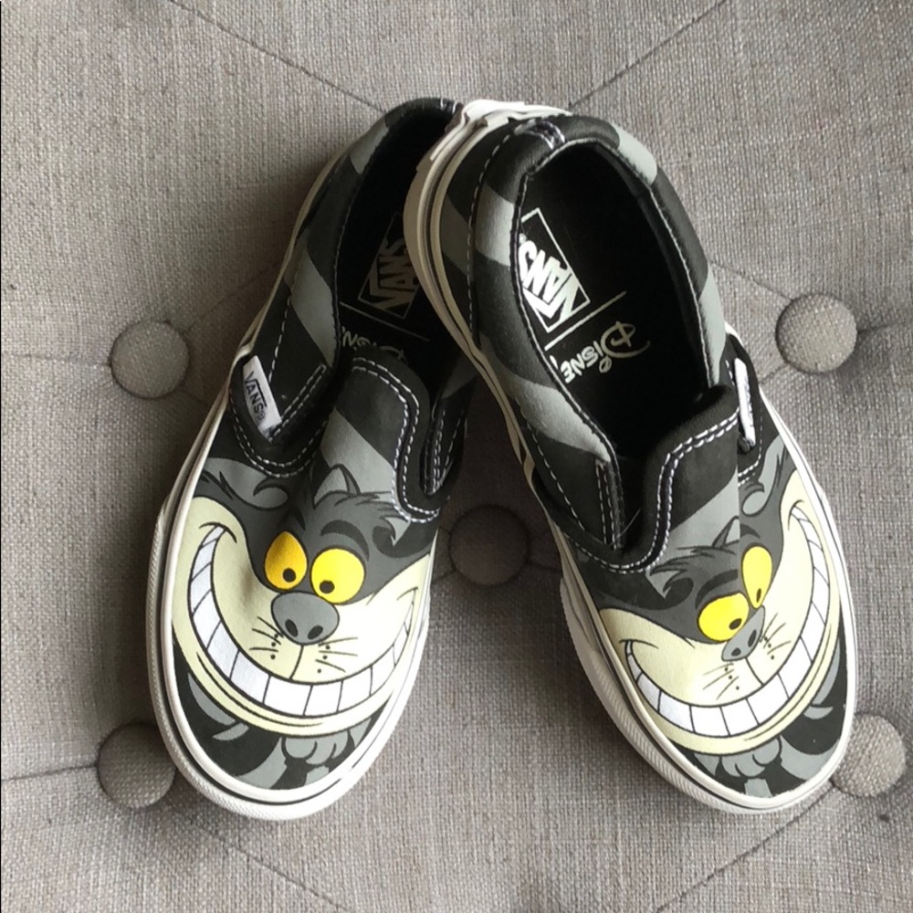 Brand New Kids Vans skip on sneakers sz 12